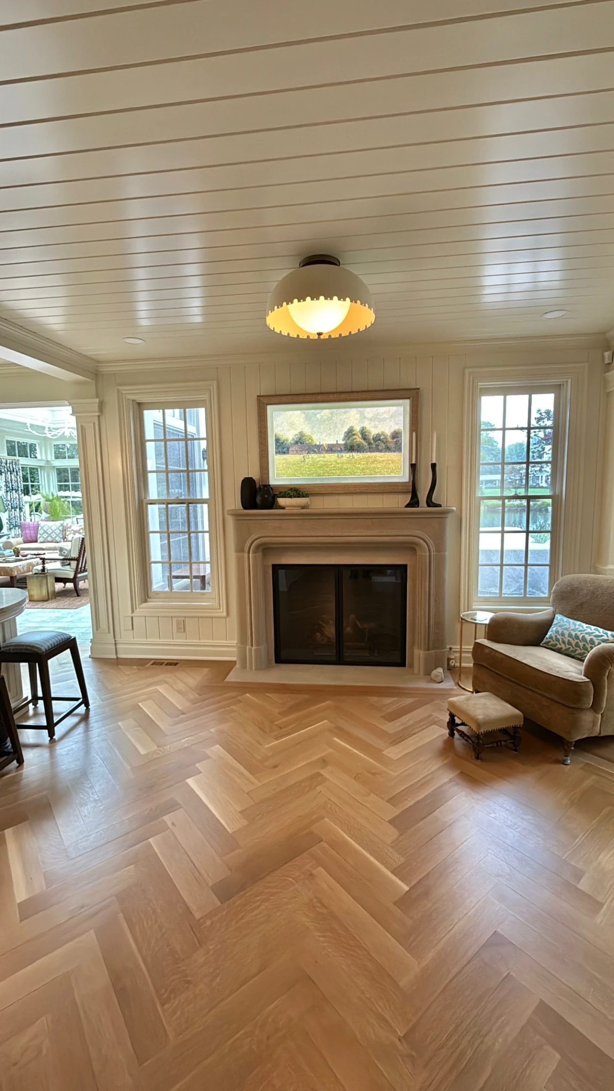 TV in a contemporary open-plan living space